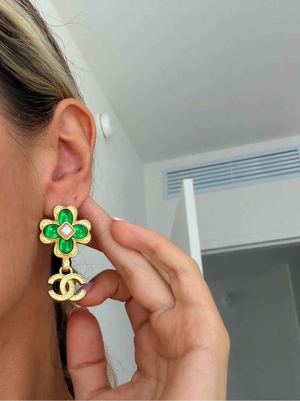 💚CHANEL Gold-Tone Drop Earrings with Green Cloisonné Flowers ☘️